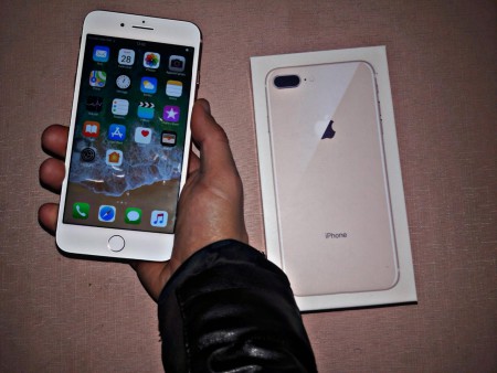 NEUF ET ORIGINAL : IPHONE 8S PLUS : COMMANDE N*5321/2018